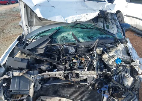 2004 Honda Civic Lx z USA, uszkodzony, nr VIN 2HGES16554H506239